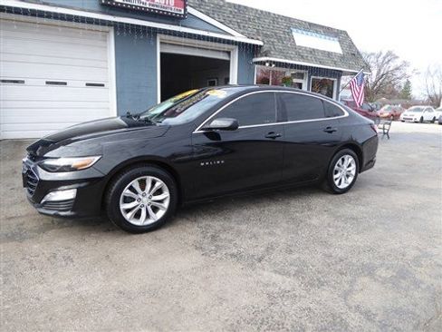 Used 2019 Chevrolet Malibu LT image 3
