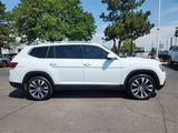 Used 2020 Volkswagen Atlas SEL R-Line image 2