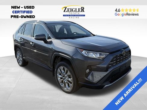 Used 2019 Toyota RAV4 Limited w/ Cold Weather Package AWD/4WD image 7