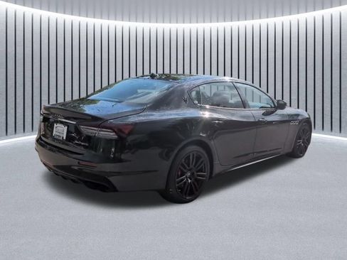 Used 2023 Maserati Quattroporte Modena Q4 AWD/4WD image 7