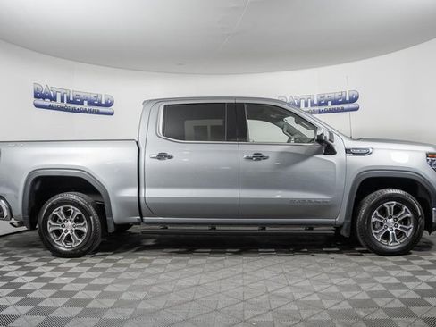 Used 2025 GMC Sierra 1500 SLT image 11