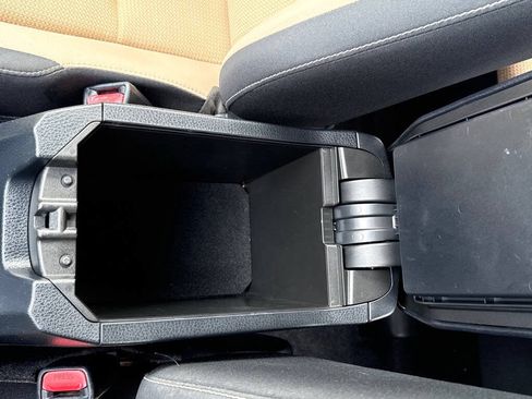 Used 2018 Toyota RAV4 XLE FWD image 24