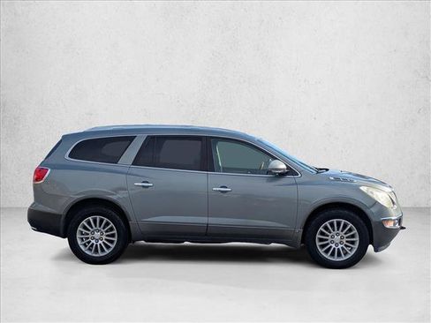 Used 2008 Buick Enclave CXL image 4