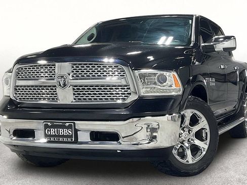 Used 2016 RAM 1500 Laramie w/ Convenience Group AWD/4WD image 14