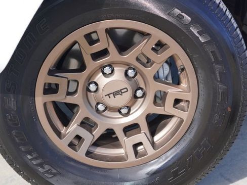 Used 2023 Toyota 4Runner SR5 Premium image 13