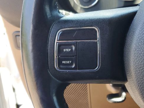 Used 2016 Jeep Wrangler Unlimited Rubicon w/ Max Tow Package AWD/4WD image 12
