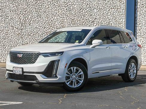 Used 2023 Cadillac XT6 Luxury image 1