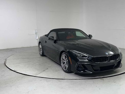 Used 2024 BMW Z4 sDrive30i w/ Premium Package image 7
