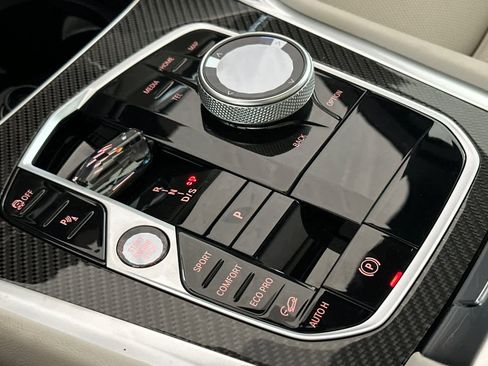 New 2026 BMW X6 M60i image 22