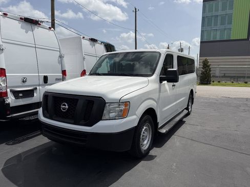 Used 2018 Nissan NV 3500 S RWD image 41