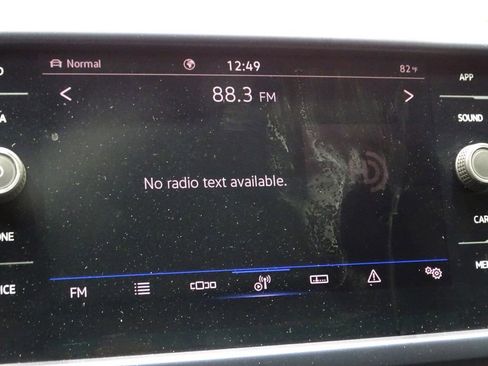 Used 2022 Volkswagen Taos SE w/ Panoramic Sunroof Package image 33