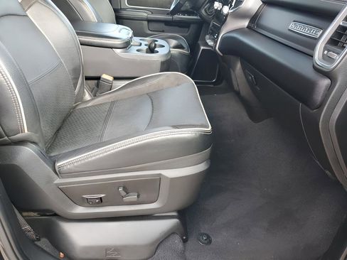 Used 2022 RAM 3500 Laramie w/ Night Edition image 17