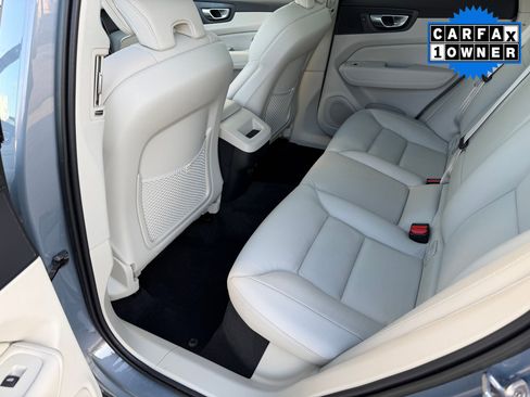 Used 2023 Volvo XC60 B5 Plus w/ Protection Package Premier image 15