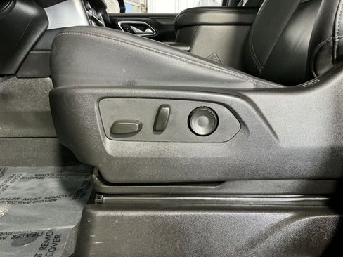 Used 2024 Chevrolet Suburban LT image 22