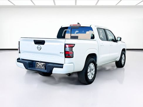 Used 2022 Nissan Frontier SV image 4