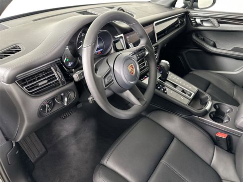 Used 2026 Porsche Macan Turbo AWD/4WD image 4