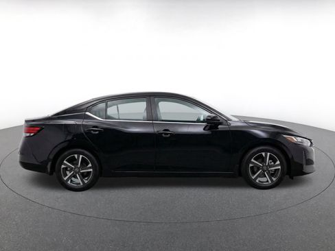 Used 2025 Nissan Sentra SV FWD image 13