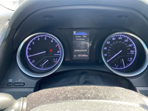 Used 2018 Toyota Camry SE FWD image 14