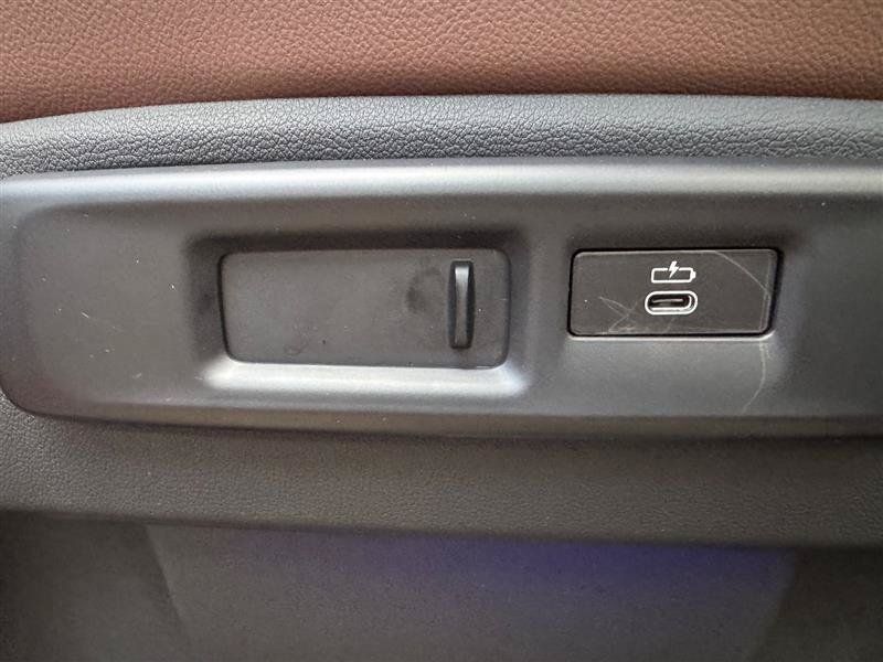 Used 2020 BMW X7 xDrive40i AWD/4WD image 31