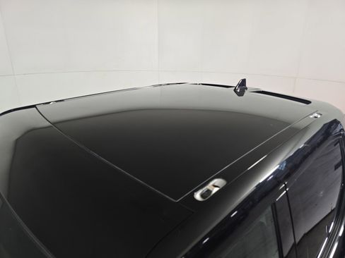 Used 2022 Rivian R1T Launch Edition image 13