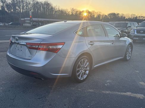 Used 2015 Toyota Avalon XLE Touring image 4