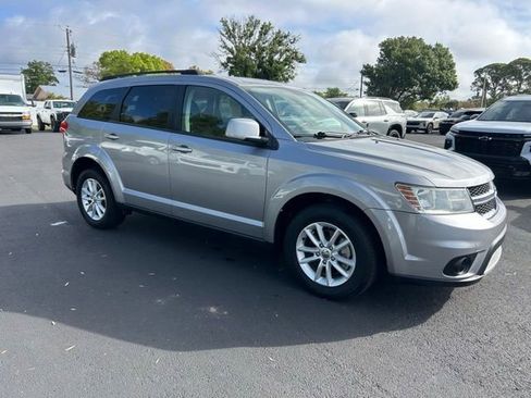 Used 2015 Dodge Journey SXT w/ Flexible Seating Group image 1