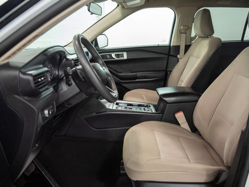 Used 2020 Ford Explorer 4WD image 6
