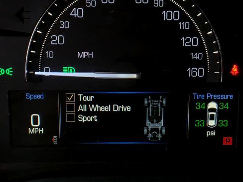 Used 2018 Cadillac XT5 Premium Luxury AWD/4WD image 52