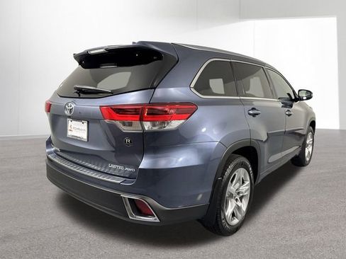 Used 2018 Toyota Highlander Limited AWD/4WD image 35