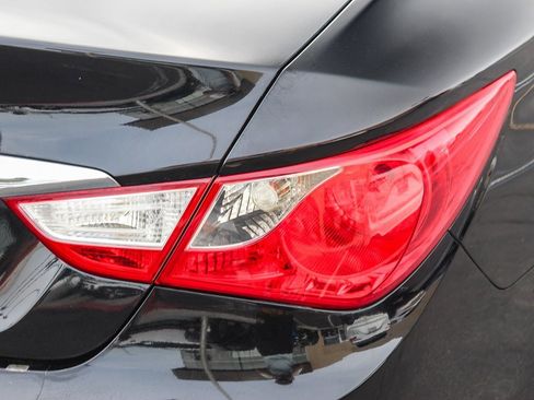 Used 2012 Hyundai Sonata GLS w/ Popular Equipment Pkg image 12