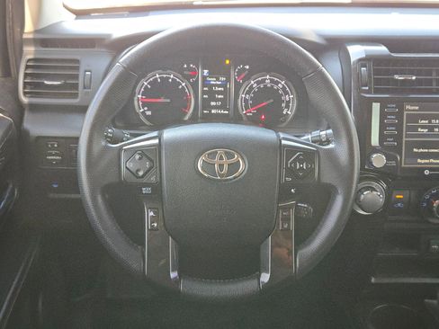 Used 2021 Toyota 4Runner TRD Off-Road image 19