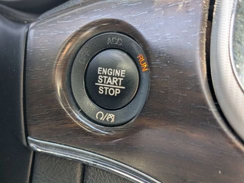 Used 2018 Jeep Grand Cherokee Limited RWD image 27