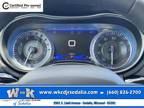 Certified 2023 Chrysler 300 Touring w/ Sport Appearance Package RWD image 15