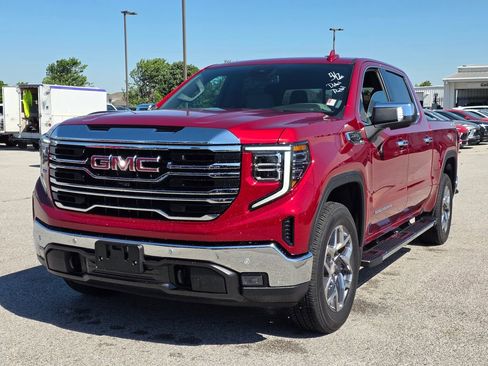 Used 2026 GMC Sierra 1500 SLT w/ SLT Premium Plus Package AWD/4WD image 3