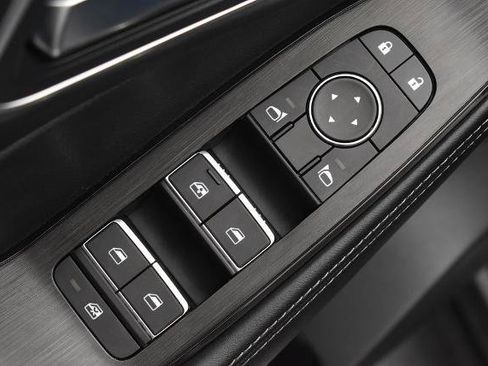 Certified 2026 Nissan Rogue Platinum w/ Platinum Premium Package AWD/4WD image 11