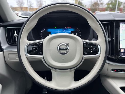 Used 2024 Volvo XC60 B5 Core w/ Climate Package image 14