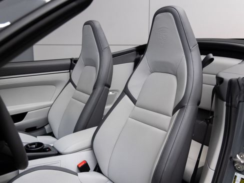 Certified 2026 Porsche 911 Carrera RWD image 3