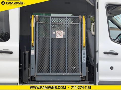Used 2017 Ford Transit 350 XLT RWD image 5