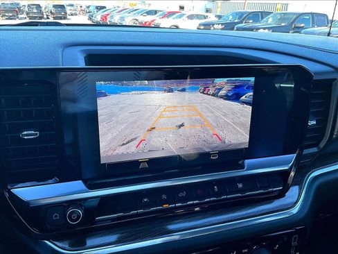 Used 2023 Chevrolet Silverado 1500 RST w/ Rally Edition image 18