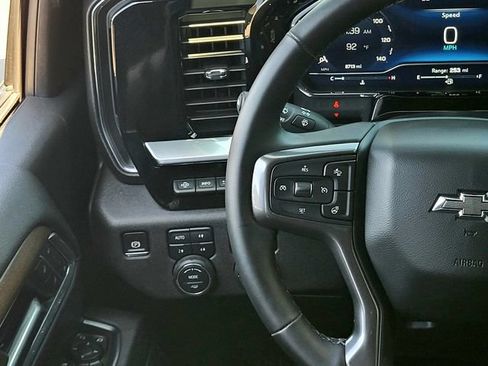 Used 2025 Chevrolet Silverado 2500 High Country w/ High Country Premium Package AWD/4WD image 14