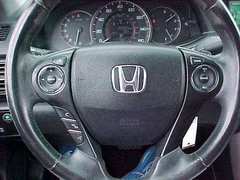Used 2014 Honda Accord Sport image 29