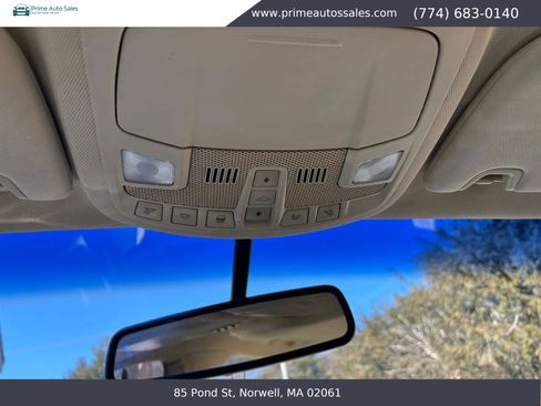 Used 2013 Lincoln MKZ AWD image 18