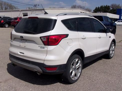 Used 2019 Ford Escape Titanium image 7