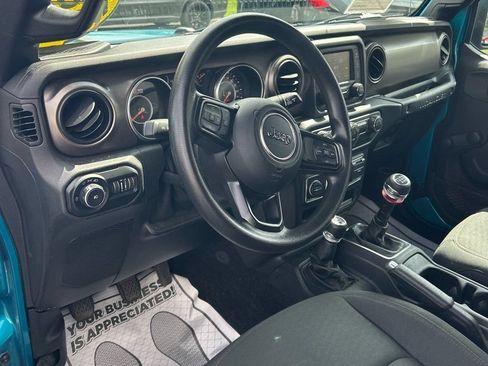 Used 2020 Jeep Wrangler Sport AWD/4WD image 6