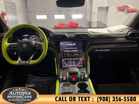 Used 2022 Lamborghini Urus AWD/4WD image 27