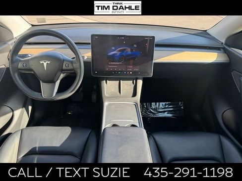 Used 2022 Tesla Model Y Long Range AWD/4WD image 2