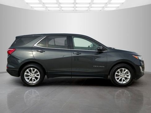 Used 2019 Chevrolet Equinox LT w/ Driver Convenience Package image 3