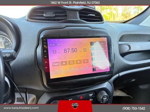 Used 2021 Jeep Renegade Latitude w/ Convenience Group AWD/4WD image 27