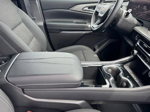 Certified 2026 Chevrolet Traverse LT FWD image 7