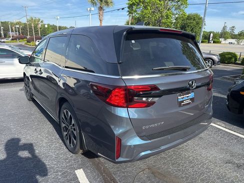 New 2026 Honda Odyssey Elite image 5